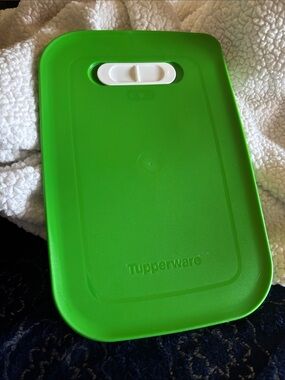 Tupperware Bright Green Rectangular Food Storage Lid with White Vent